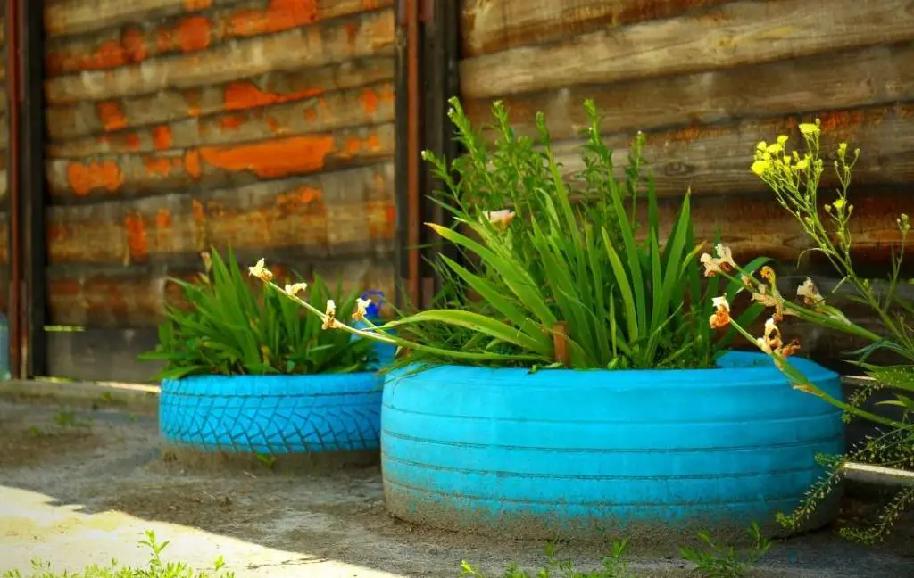 tire garden bed