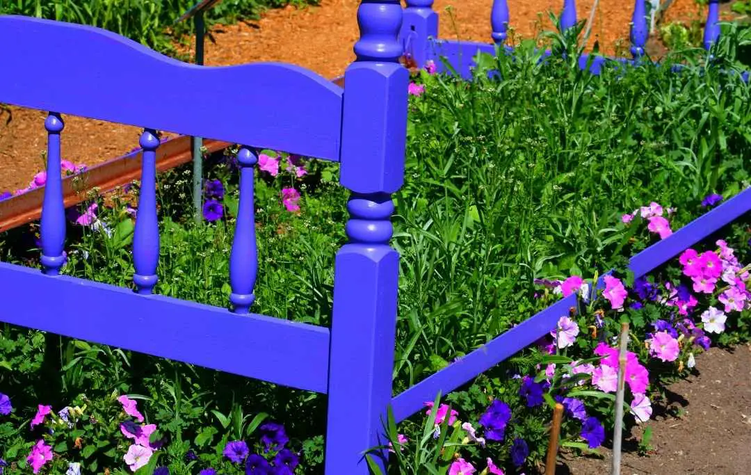 BUILDING RAISED GARDEN BEDS WITH RECYCLED MATERIALS Bed Gardening